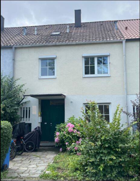 Reihenhaus in München, Nähe Lerchenauer See zu vermieten