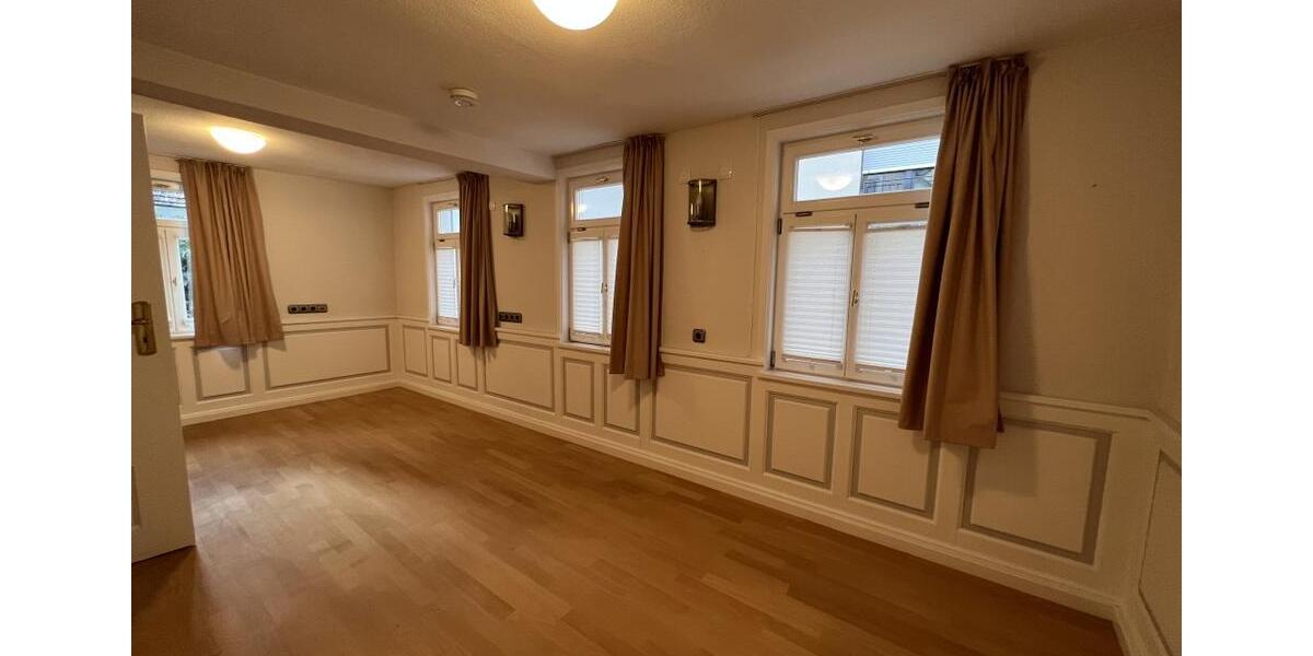 Einfamilienhaus Gießen - 6 Zimmer, 150 m&sup2;, 1.500&euro; | Angebot:18615709