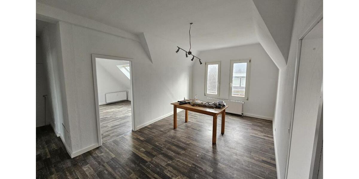 Dachgeschoßwohnung Kleve - 4 Zimmer, 73 m&sup2;, 650&euro; | Angebot:25857353