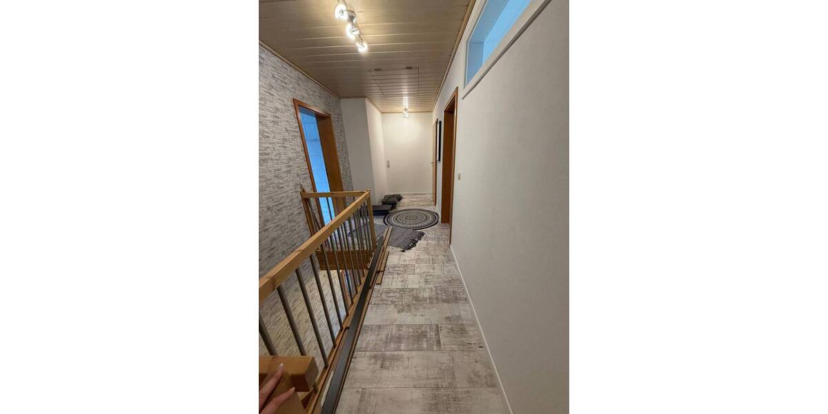 Etagenwohnung Erlangen Frauenaurach - 3 Zimmer, 117 m&sup2;, 1.400&euro; | Angebot:26092188