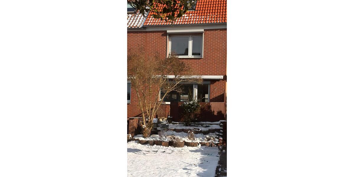 Reihenhaus Winsen (Luhe) - 4 Zimmer, 100 m&sup2;, 1.700&euro; | Angebot:25648352