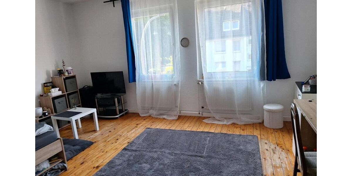 Großes WG-Zimmer (2 -WG) Nähe Uni, verfügbar ab 01.03.26 2 zimmer