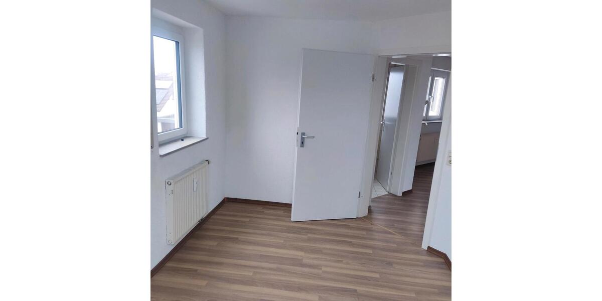 Dachgeschoßwohnung Amstetten - 1 Zimmer, 74 m&sup2;, 900&euro; | Angebot:24109256