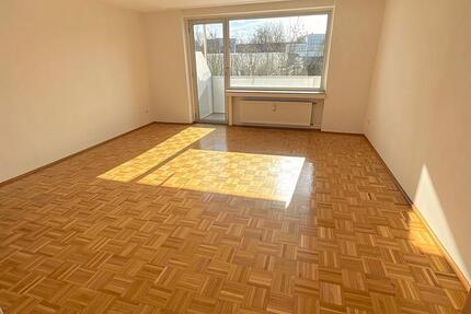 Wohnung Aachen Aachen-Mitte - 2 Zimmer, 72 m&sup2;, 900&euro; | Angebot:26532502