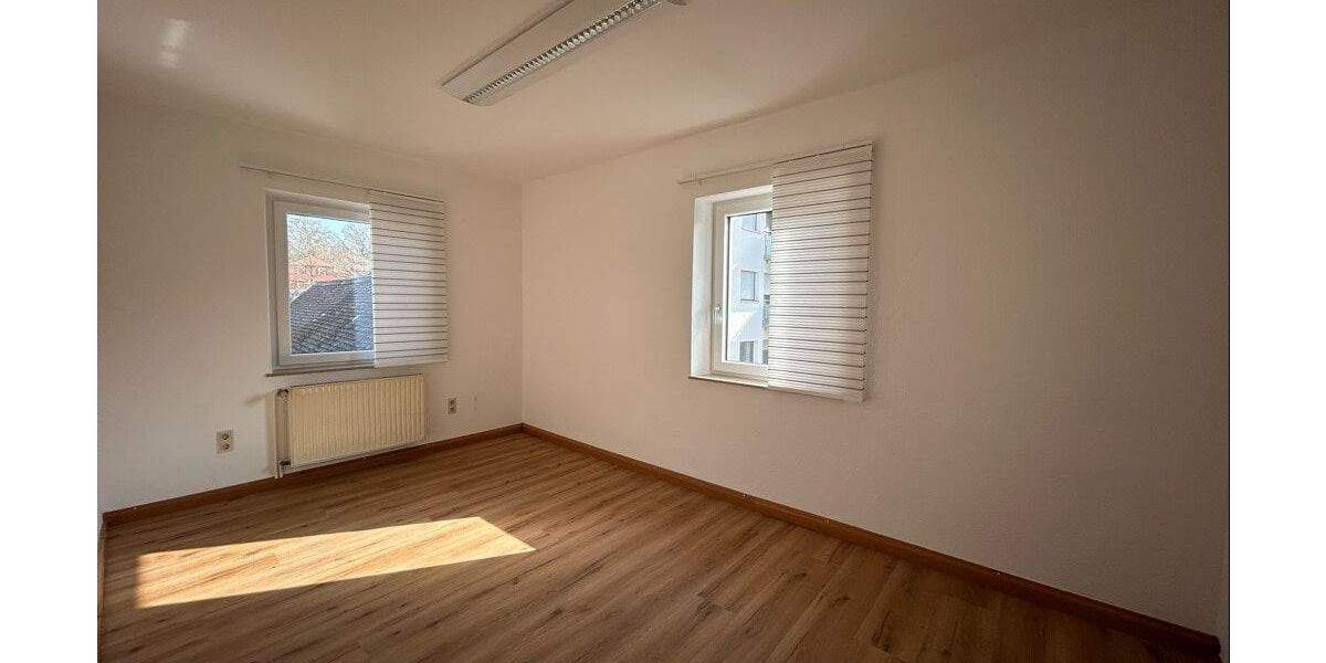 Etagenwohnung Dinkelsbühl - 4 Zimmer, 106 m&sup2;, 700&euro; | Angebot:25729749