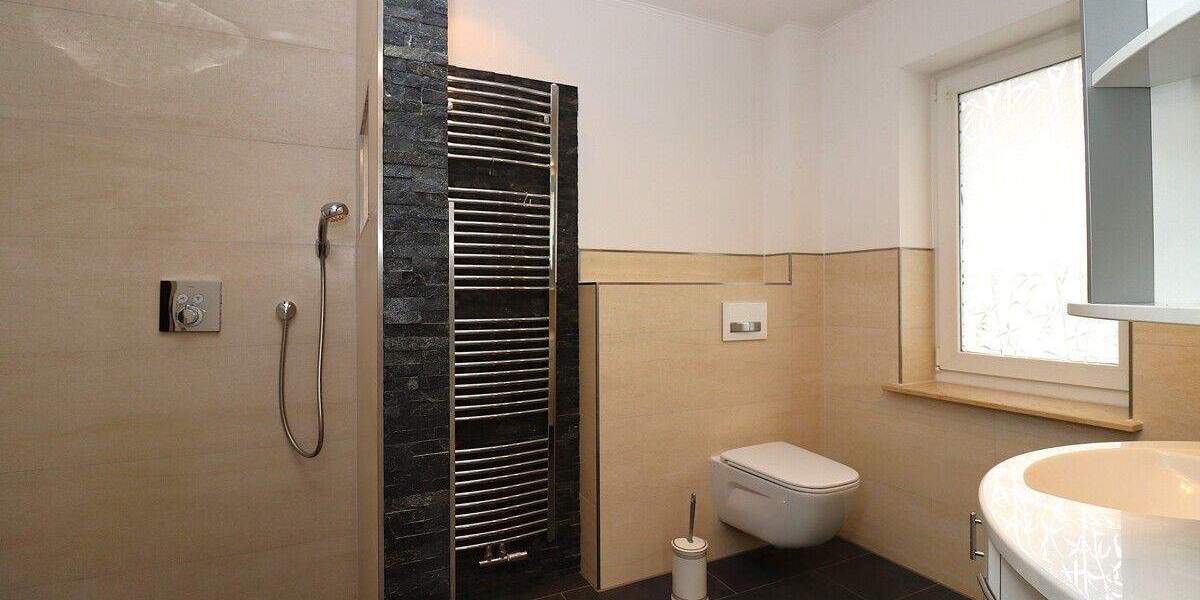 Einfamilienhaus Barmstedt - 6 Zimmer, 201 m&sup2;, 3.000&euro; | Angebot:24596756