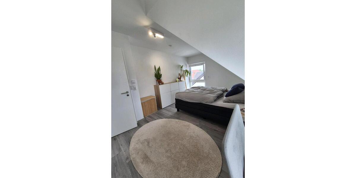 Dachgeschoßwohnung Leichlingen (Rheinland) - 3 Zimmer, 95 m&sup2;, 1.349&euro; | Angebot:26692780
