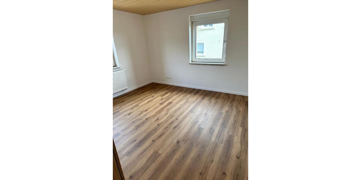 Etagenwohnung Limbach - 2 Zimmer, 68 m&sup2;, 700&euro; | Angebot:26660120