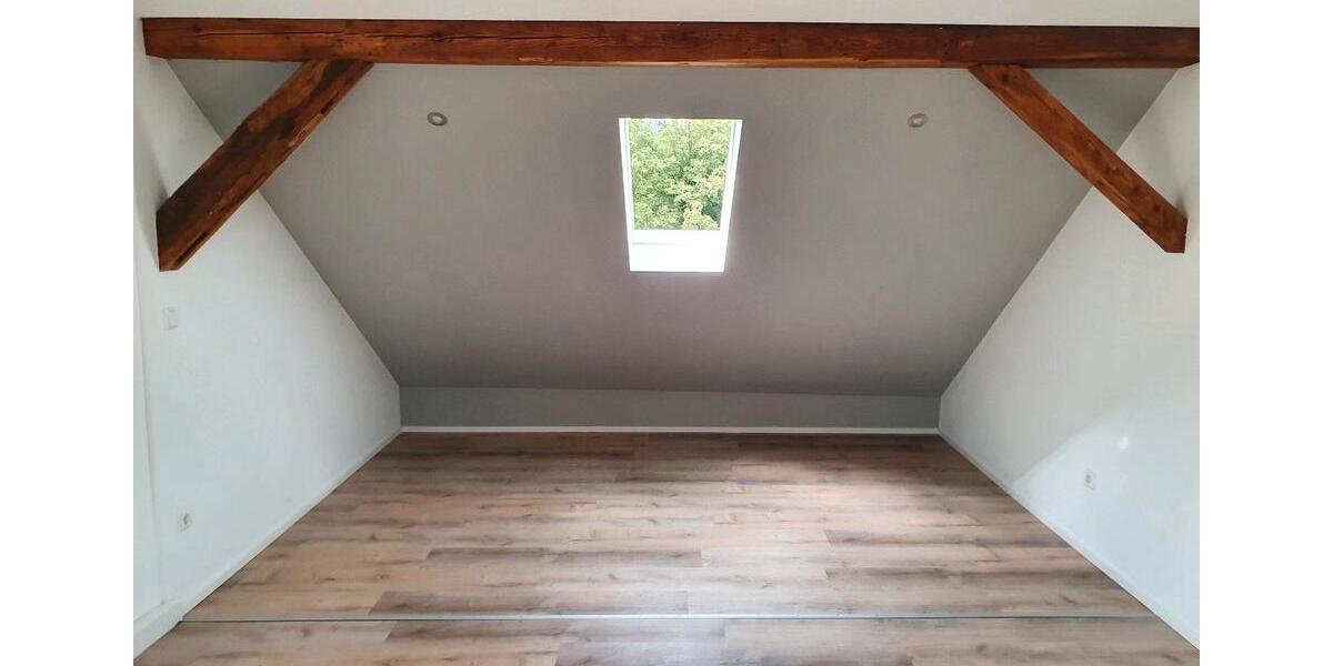 Dachgeschoßwohnung Nürtingen - 1 Zimmer, 65 m&sup2;, 920&euro; | Angebot:26438210