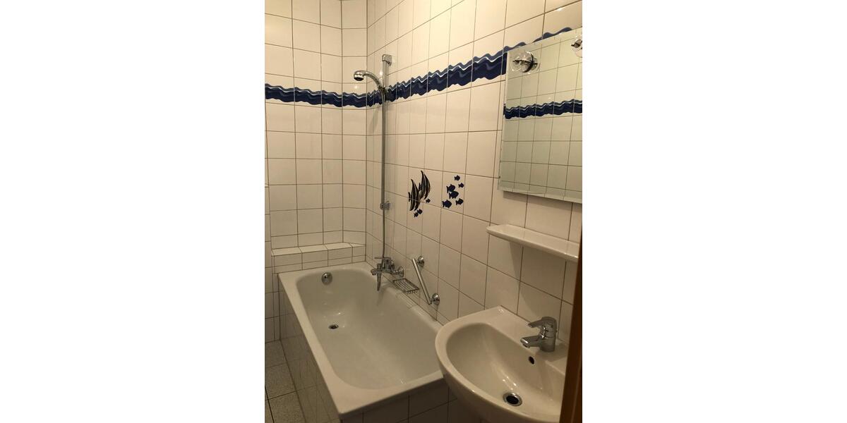 Dachgeschoßwohnung Schmallenberg - 2.5 Zimmer, 54 m&sup2;, 310&euro; | Angebot:25806777