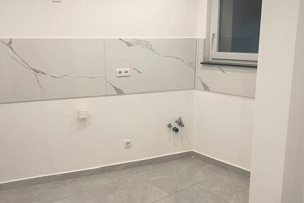 Haus Frechen - 4 Zimmer, 98 m&sup2;, 1.750&euro; | Angebot:27615725