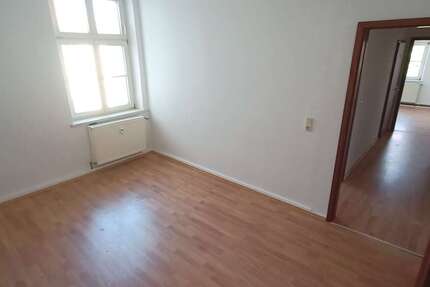 Wohnung Stendal Bahnhofsvorstadt - 3 Zimmer, 56 m&sup2;, 345&euro; | Angebot:27232405