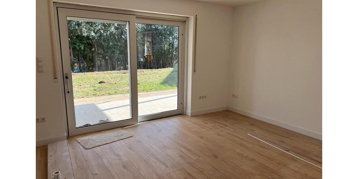 Terrassenwohnung Üchtelhausen - 2 Zimmer, 80 m&sup2;, 820&euro; | Angebot:26137384