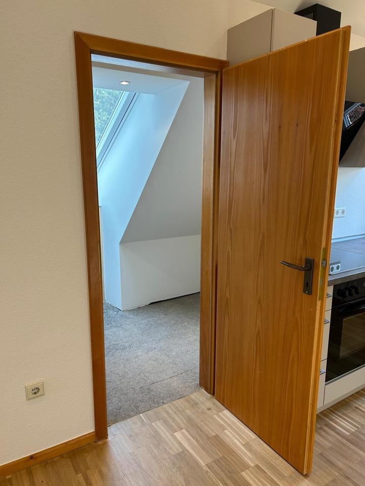 1-Zimmer-DG nahe der Altstadt - frisch renoviert
