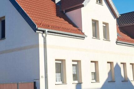 Wohnung Eisleben (Lutherstadt) - 2 Zimmer, 69 m&sup2;, 483&euro; | Angebot:26177818