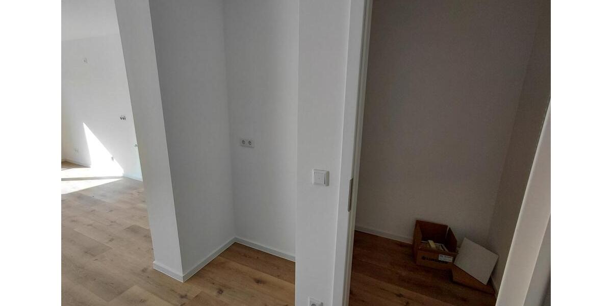 Erdgeschoßwohnung Regensburg Gallingkofen - 3 Zimmer, 74 m&sup2;, 1.300&euro; | Angebot:25370344