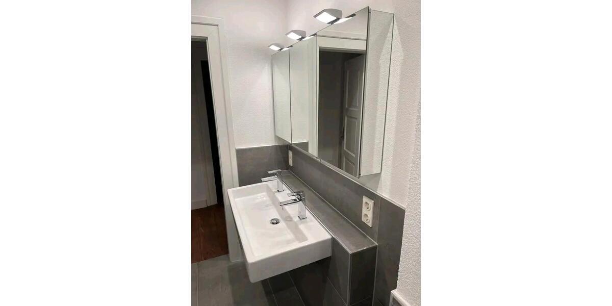 Erdgeschoßwohnung Steinbach am Donnersberg - 5 Zimmer, 140 m&sup2;, 1.300&euro; | Angebot:26416120