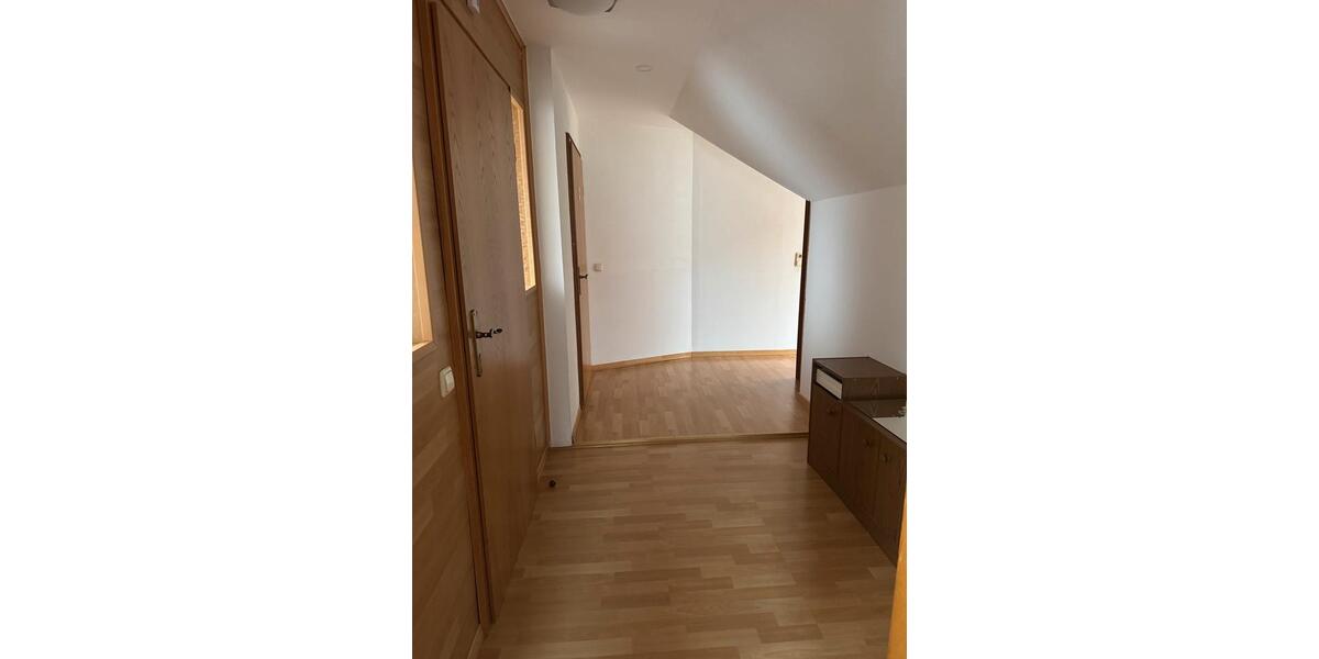 Dachgeschoßwohnung Upgant-Schott Schott - 1 Zimmer, 80 m&sup2;, 525&euro; | Angebot:24895786