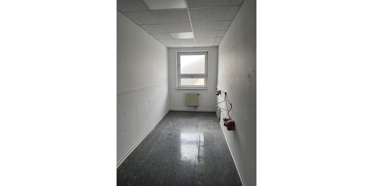 Gewerbeobjekt Bischofswerda - 1 Zimmer, 443 m&sup2;, 4.420&euro; | Angebot:25708967