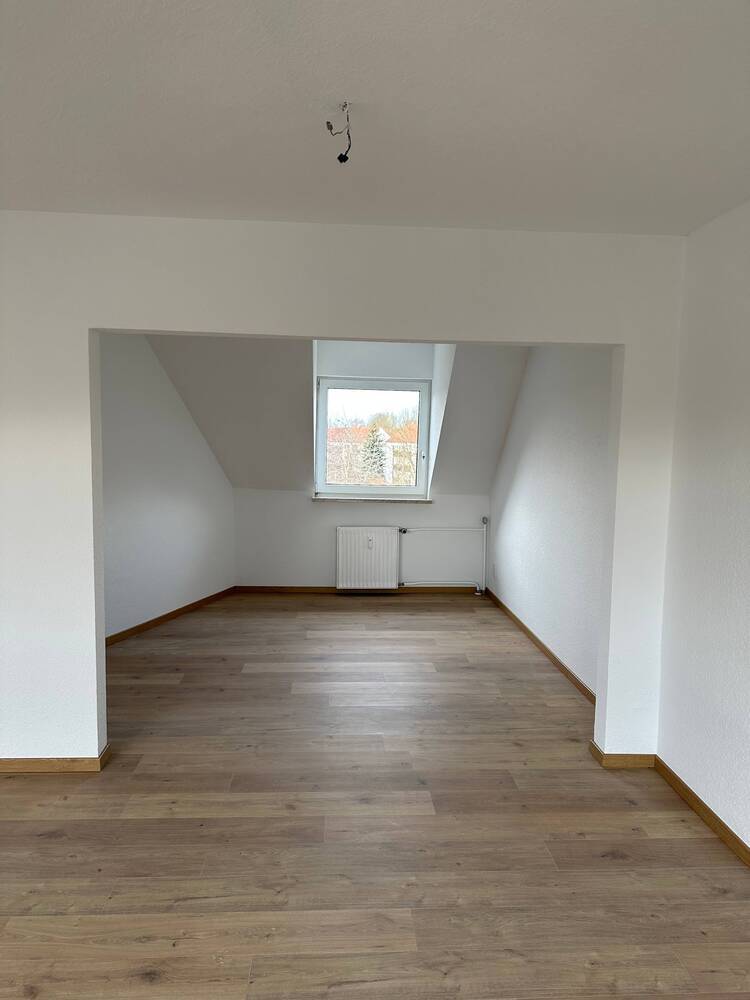 Viel Platz zum Wohlfühlen***4 Raum mit Einbauküche im Dachgeschoss
