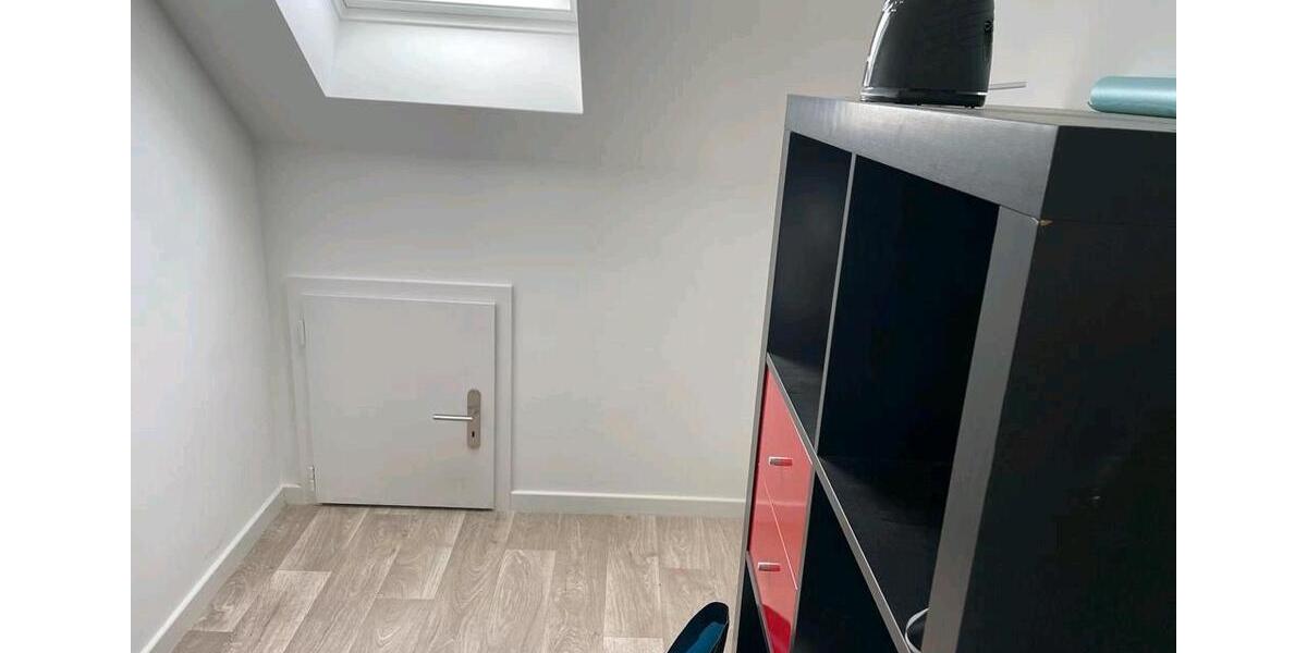 Dachgeschoßwohnung Riedstadt - 2 Zimmer, 77 m&sup2;, 830&euro; | Angebot:24893209