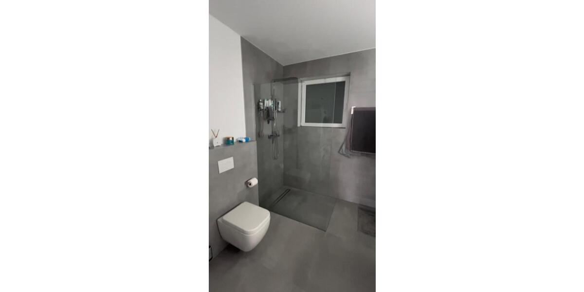 Erdgeschoßwohnung Waldbröl - 2.5 Zimmer, 83 m&sup2;, 1.000&euro; | Angebot:26372658