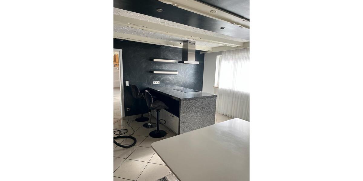 Maisonettenwohnung Waldkraiburg - 5 Zimmer, 160 m&sup2;, 1.700&euro; | Angebot:26376573