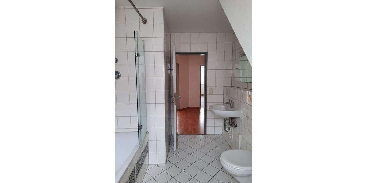 großzügige 3 Zimmer-Wohnung *gerade in Renovierung* mit Balkon und Küche - Appartement Magdeburg Werder | Angebot:10983278