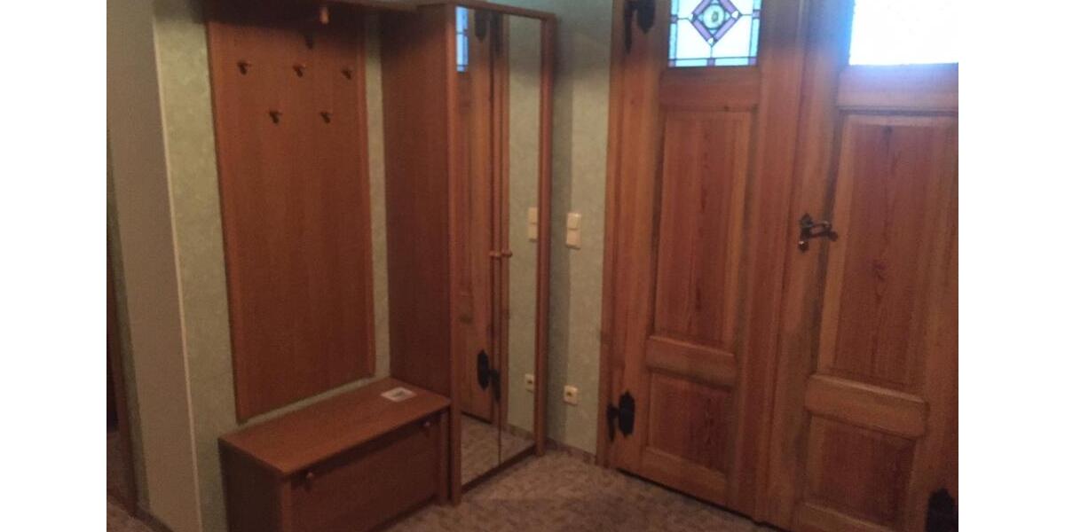 Erdgeschoßwohnung Bitterfeld-Wolfen Bitterfeld - 5 Zimmer, 125 m&sup2;, 1.000&euro; | Angebot:26419946