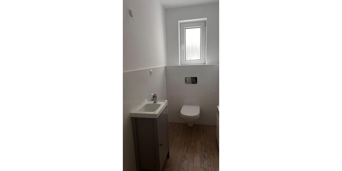 Erdgeschoßwohnung Grambow - 4 Zimmer, 99 m&sup2;, 1.285&euro; | Angebot:24815556