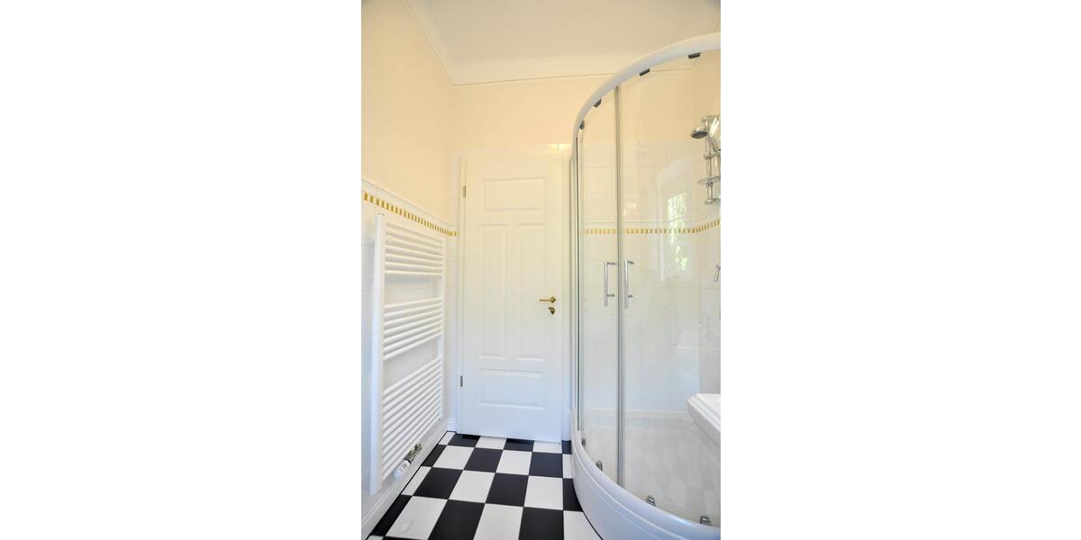 Wohnen auf Zeit Königswinter - 3 Zimmer, 68 m&sup2;, 1.350&euro; | Angebot:24641161