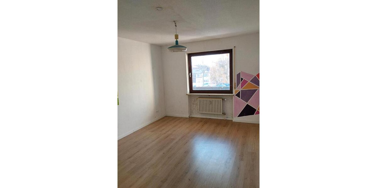 Etagenwohnung Traunreut Irsing - 4 Zimmer, 90 m&sup2;, 1.350&euro; | Angebot:24839719