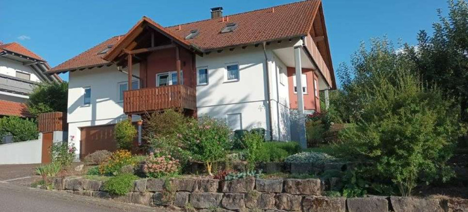 Wunderschöne helle Wohnung mit Blick über Boxberg 3 zimmer