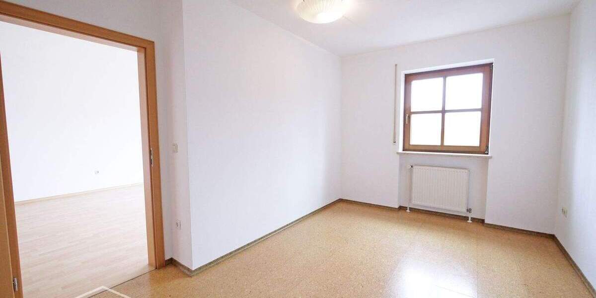 Schmucke 2-Zimmer-Erdgeschoss-Wohnung mit herrlichem Ausblick in DietfurtTöging 2 zimmer