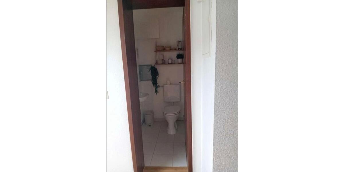 Dachgeschoßwohnung Singen (Hohentwiel) - 2.5 Zimmer, 105 m&sup2;, 900&euro; | Angebot:24705977