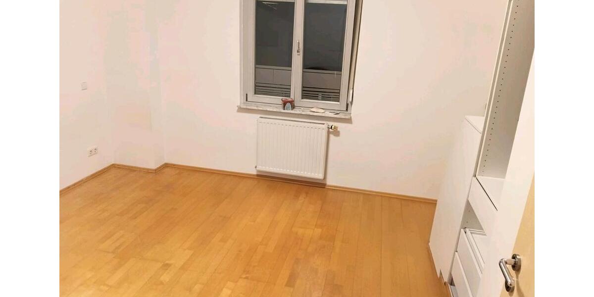 Wohnen auf Zeit Karlsruhe Mühlburg - 1 Zimmer, 17 m&sup2;, 495&euro; | Angebot:25843985