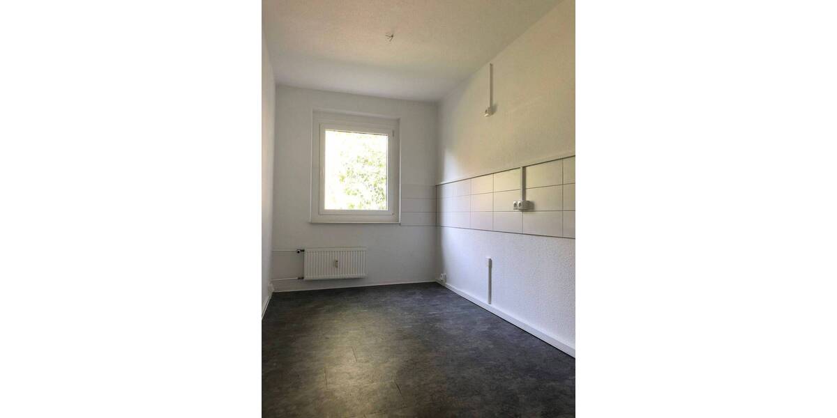 Etagenwohnung Döbeln Pommlitz - 2 Zimmer, 60 m&sup2;, 302&euro; | Angebot:26658234