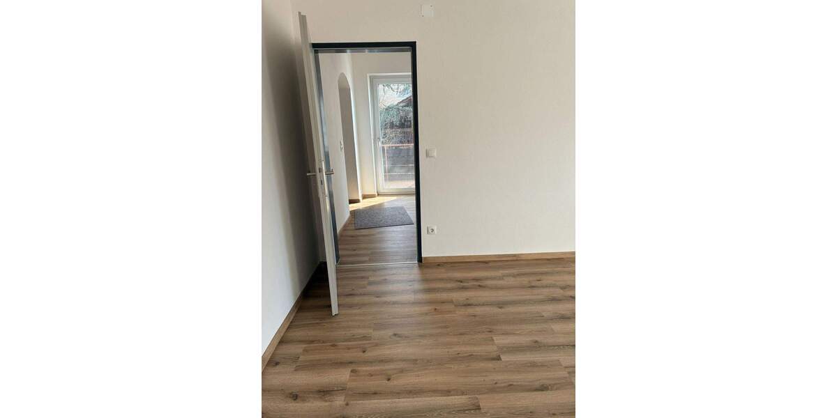 Doppelhaushälfte Landshut Achdorf - 5 Zimmer, 165 m&sup2;, 1.950&euro; | Angebot:25778846
