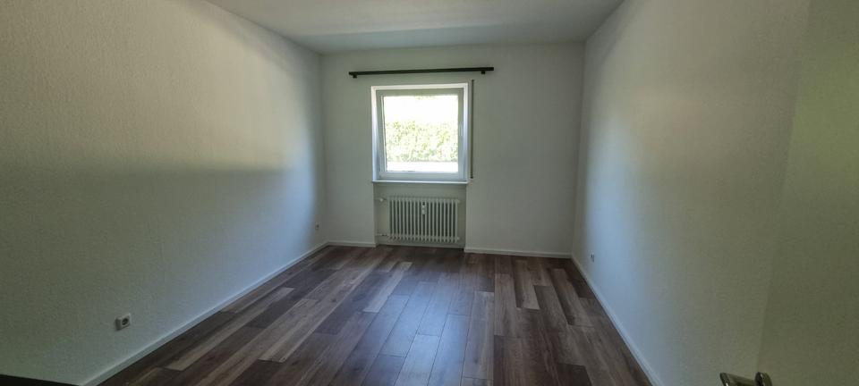Moderne 2-Zimmer-EG-Wohnung mit Balkon, Einbauküche & Stellplatz 2 zimmer