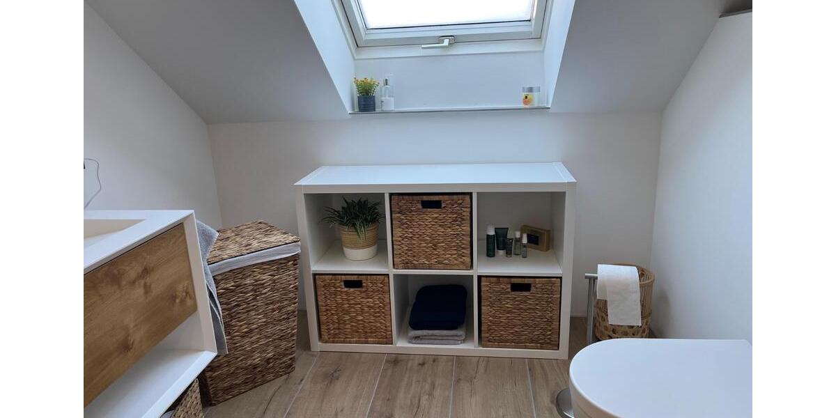 Dachgeschoßwohnung Illingen - 2.5 Zimmer, 66 m&sup2;, 1.150&euro; | Angebot:24514670