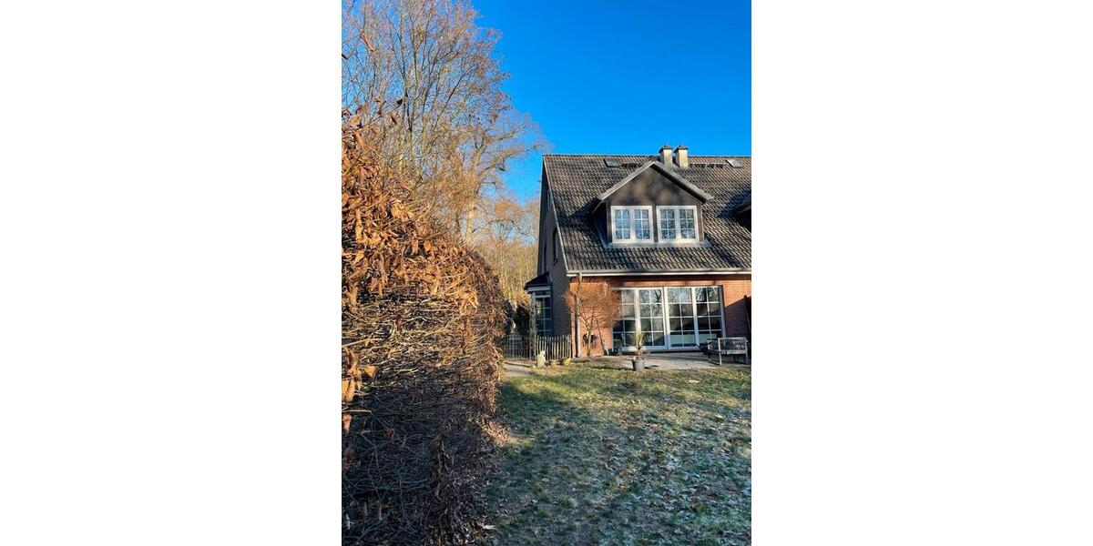 Naturnahe Doppelhaushälfte in ruhiger Wohnlage in Geesthacht 5 zimmer