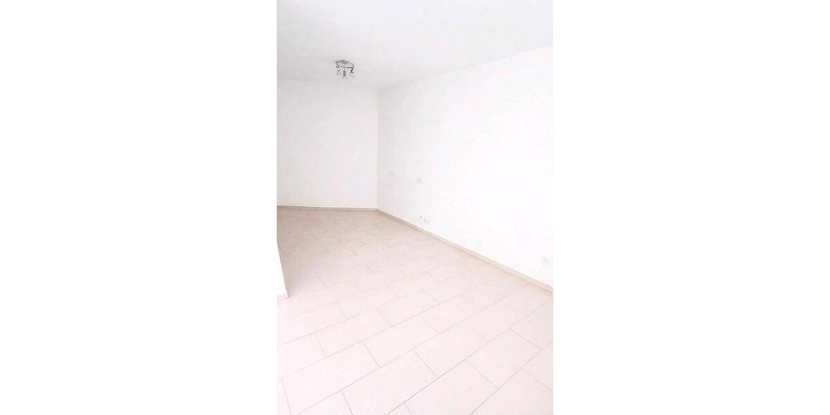 Etagenwohnung Schernfeld Birkhof - 4 Zimmer, 98 m&sup2;, 920&euro; | Angebot:26022268