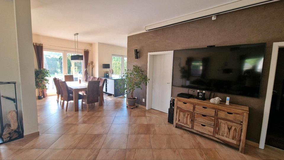 Villa Kleinmachnow - 6 Zimmer, 182 m&sup2;, 2.500&euro; | Angebot:26554802