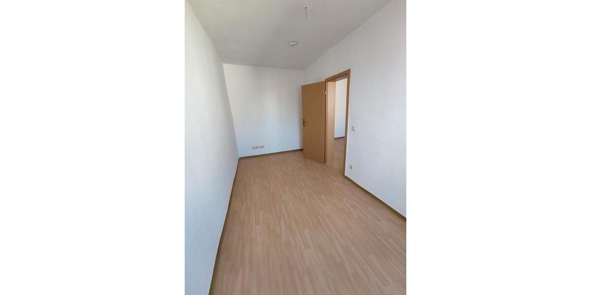 Etagenwohnung Stendal - 4 Zimmer, 70 m&sup2;, 465&euro; | Angebot:23710216