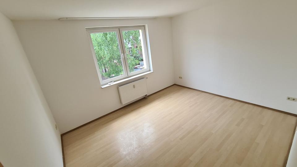 Etagenwohnung Köthen (Anhalt) - 2 Zimmer, 63 m&sup2;, 430&euro; | Angebot:26463275