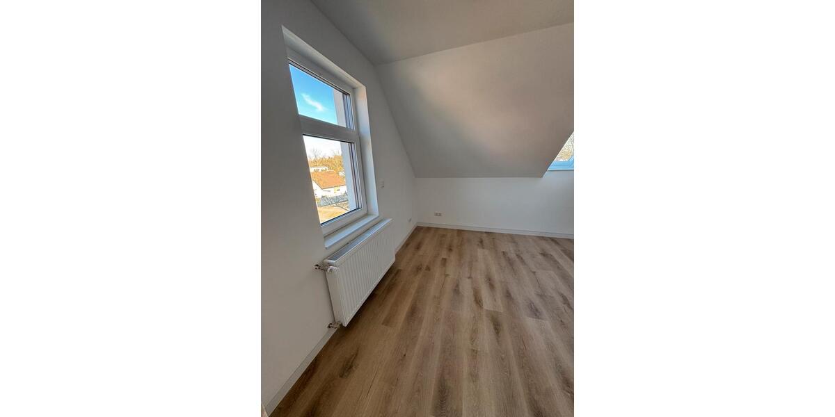 Dachgeschoßwohnung Soltau - 3 Zimmer, 85 m&sup2;, 935&euro; | Angebot:25328496
