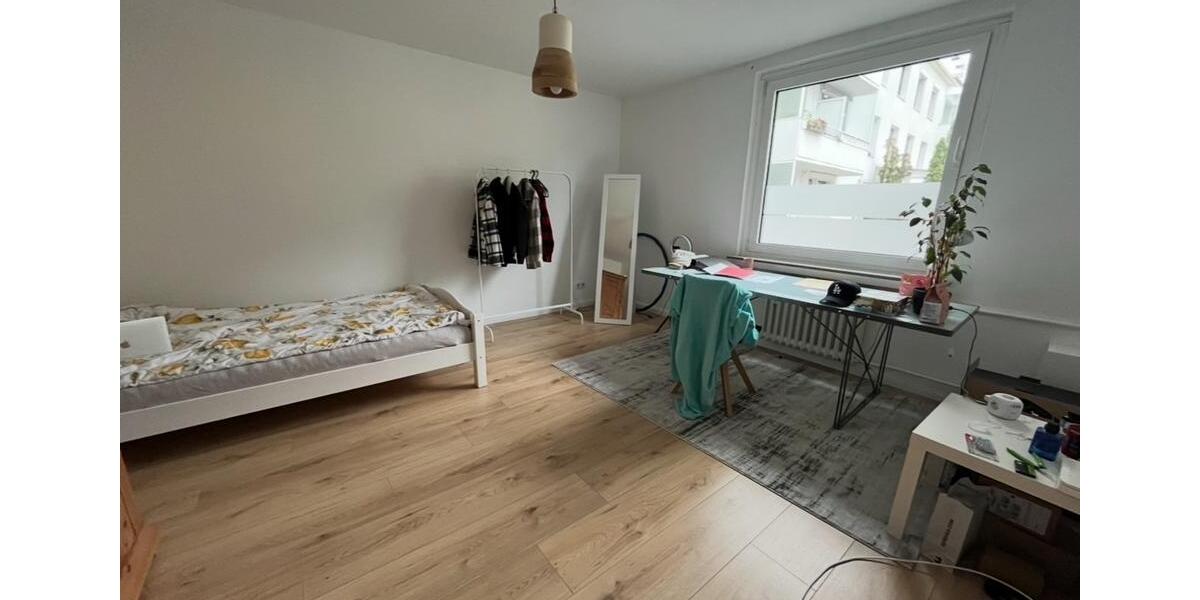 Helles WG-Zimmer in zentraler Lage 34 zimmer