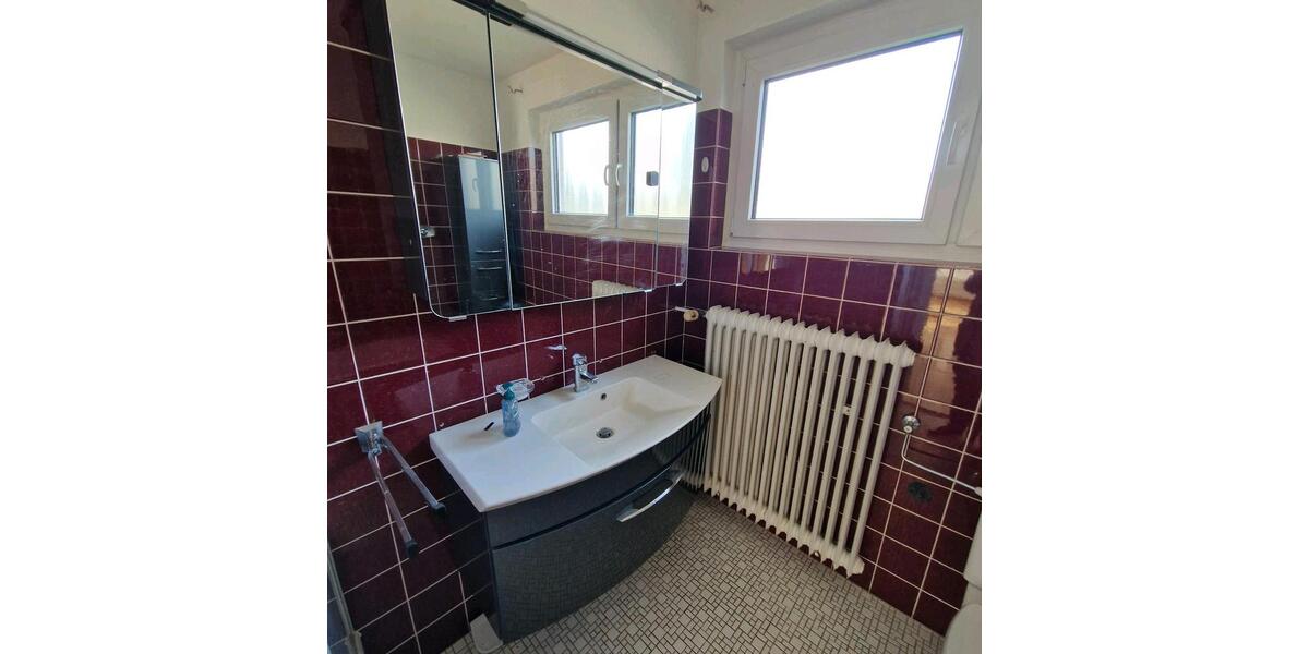 Erdgeschoßwohnung Wilhelmshaven - 3 Zimmer, 97 m&sup2;, 872&euro; | Angebot:25921410