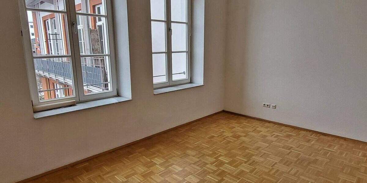 Etagenwohnung Schwerin Altstadt - 450&euro; | Angebot:24685178