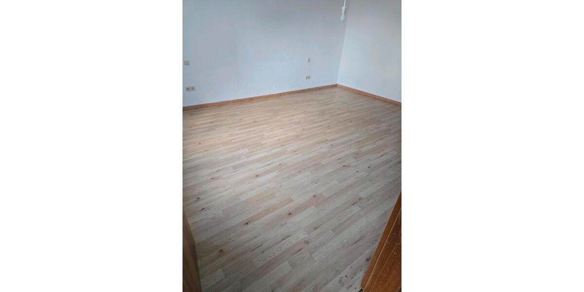 Erdgeschoßwohnung Kastellaun - 4 Zimmer, 100 m&sup2;, 750&euro; | Angebot:24349093